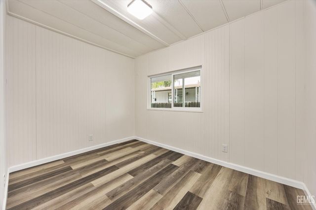 159 Hickorywood Lane, Bakersfield, CA 93308