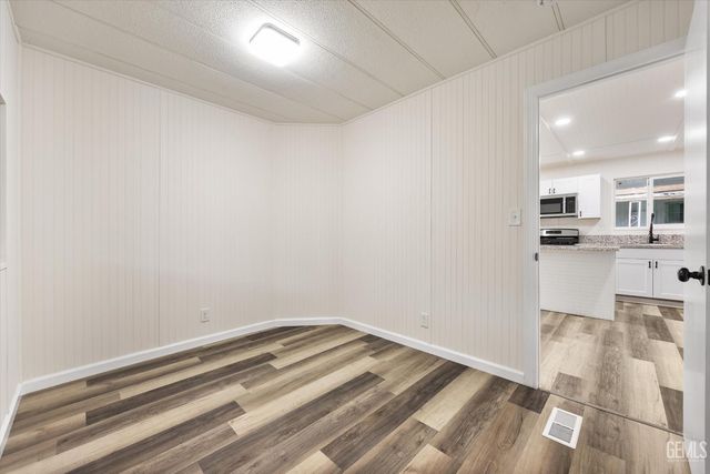 159 Hickorywood Lane, Bakersfield, CA 93308