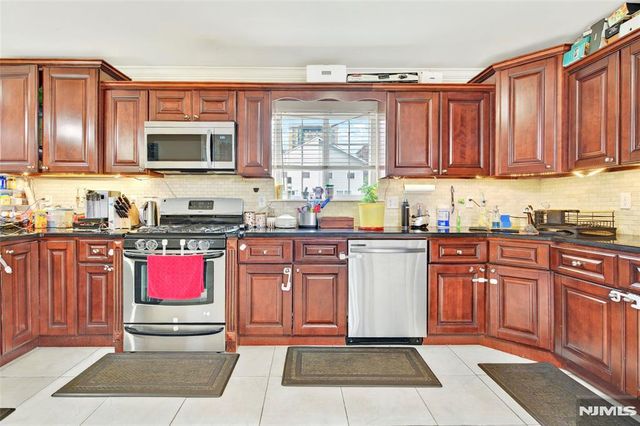 286 James Street, Hackensack, NJ 07601