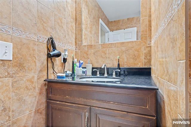 286 James Street, Hackensack, NJ 07601