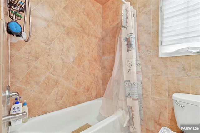 286 James Street, Hackensack, NJ 07601