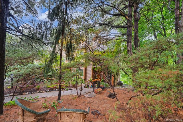 811 Eagle Bay Drive 811, Ossining, NY 10562