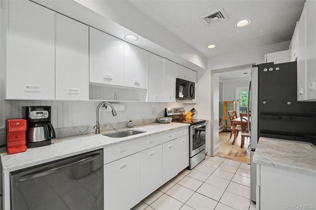 811 Eagle Bay Drive 811, Ossining, NY 10562