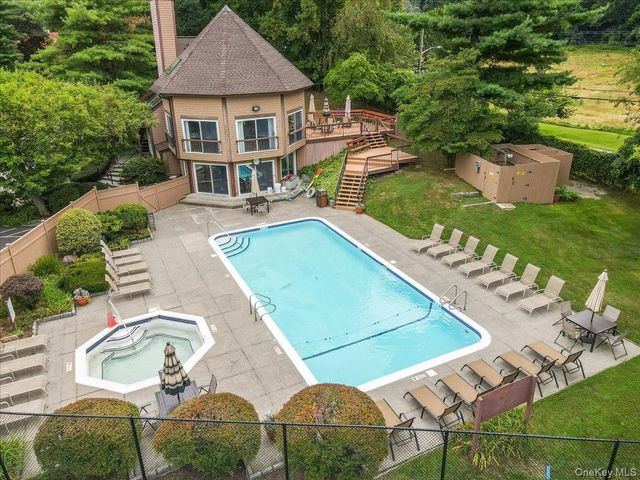 811 Eagle Bay Drive 811, Ossining, NY 10562
