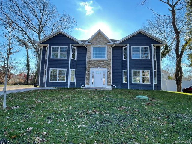 12 Beech Street, Wyandanch, NY 11798