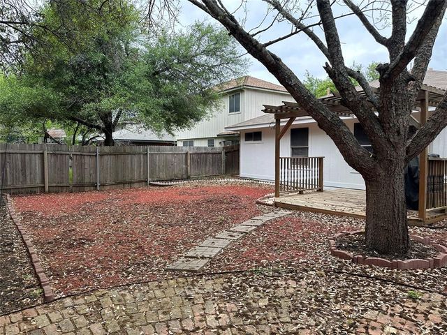 706 Luke LN, Leander, TX 78641