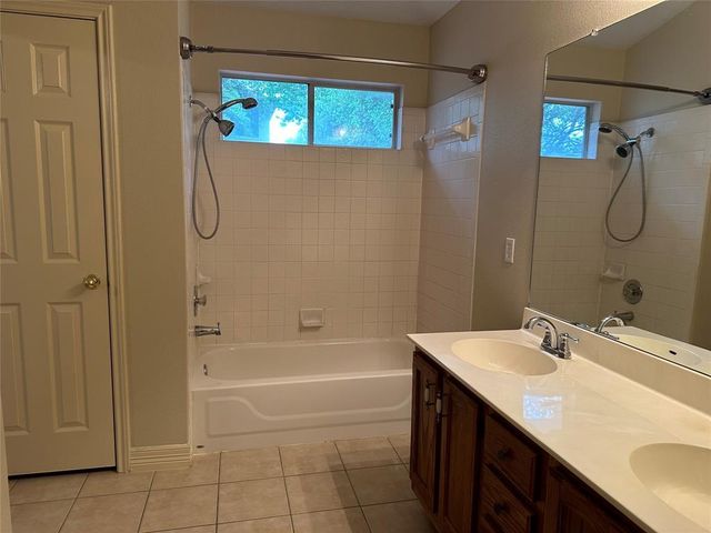 706 Luke LN, Leander, TX 78641