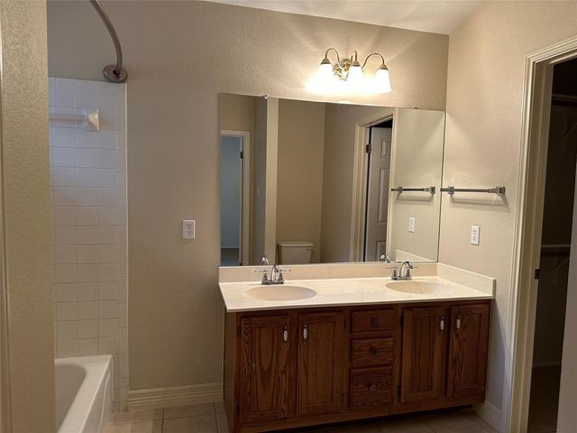 706 Luke LN, Leander, TX 78641