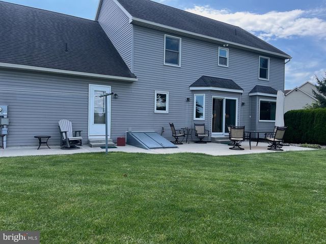 1033 CIDER LN, Lebanon, PA 17046