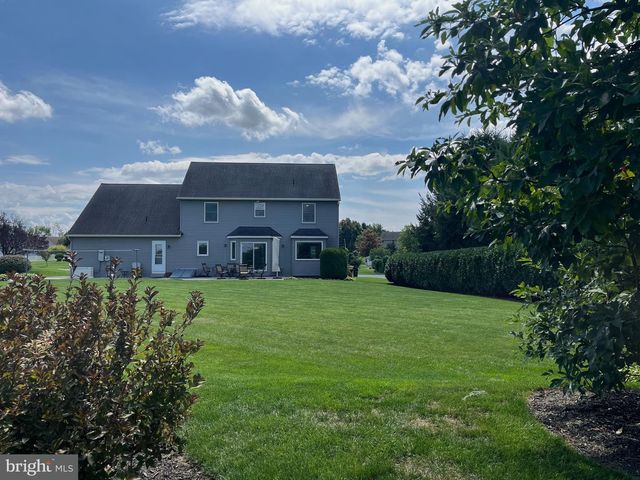 1033 CIDER LN, Lebanon, PA 17046