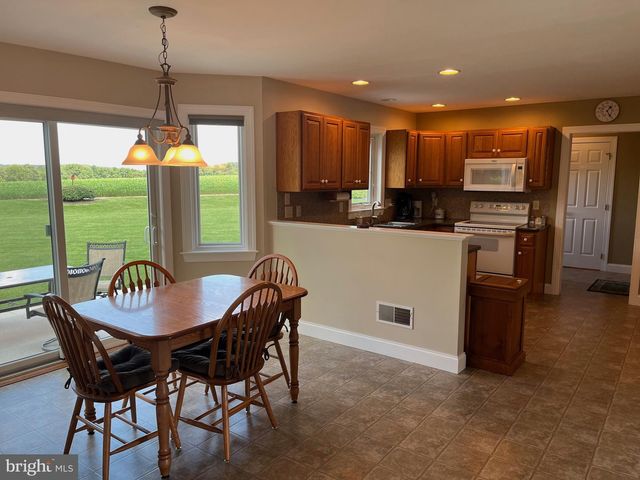 1033 CIDER LN, Lebanon, PA 17046