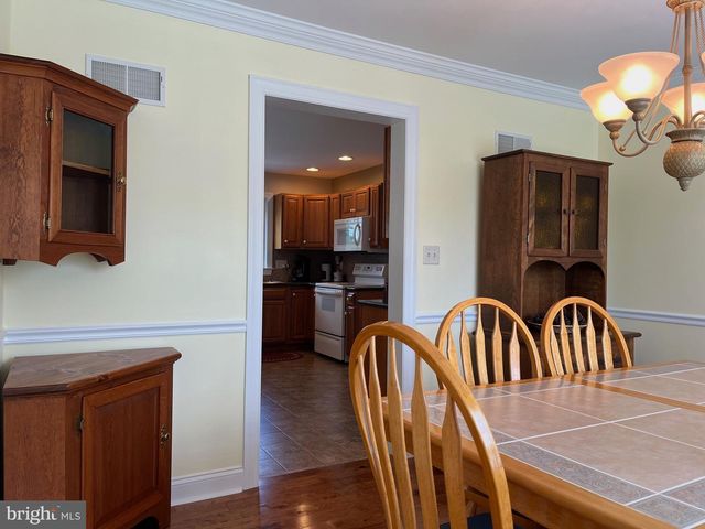 1033 CIDER LN, Lebanon, PA 17046