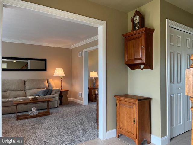 1033 CIDER LN, Lebanon, PA 17046