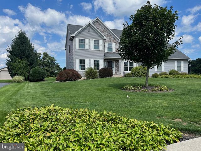 1033 CIDER LN, Lebanon, PA 17046