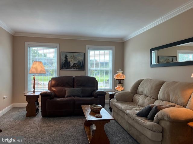 1033 CIDER LN, Lebanon, PA 17046