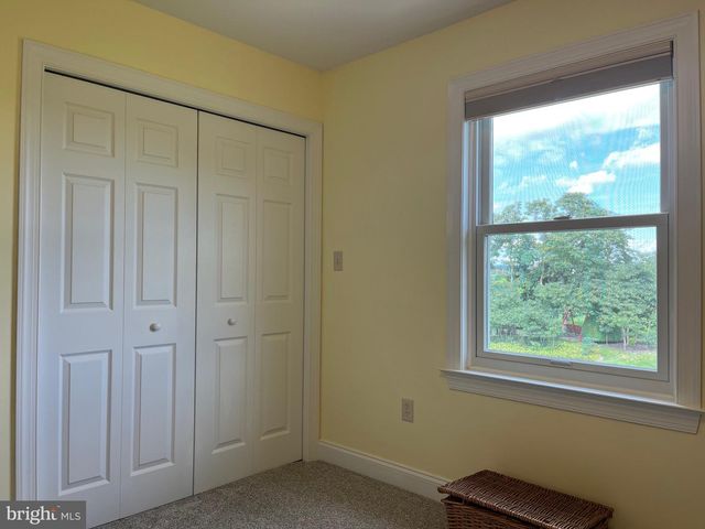 1033 CIDER LN, Lebanon, PA 17046