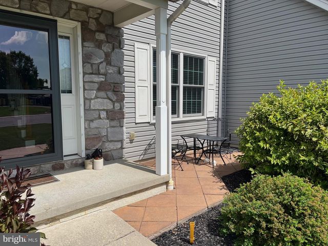1033 CIDER LN, Lebanon, PA 17046