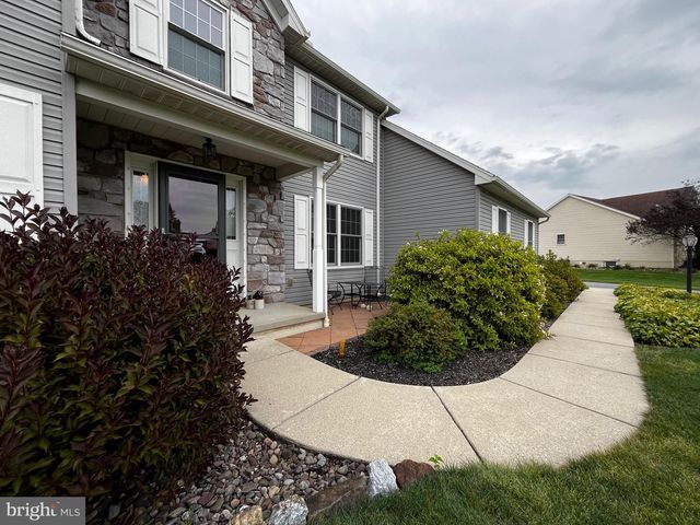 1033 CIDER LN, Lebanon, PA 17046