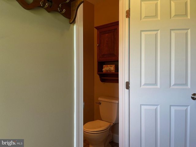 1033 CIDER LN, Lebanon, PA 17046
