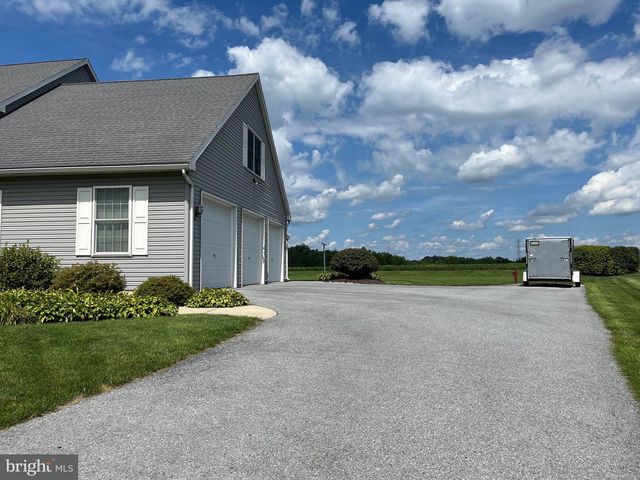 1033 CIDER LN, Lebanon, PA 17046