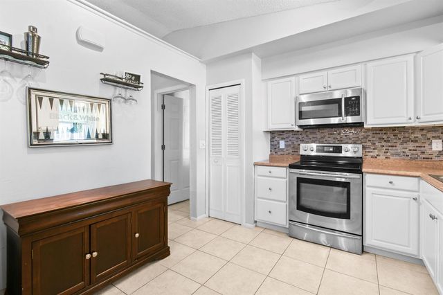 767 SE Chaloupe Avenue, Port St. Lucie, FL 34983