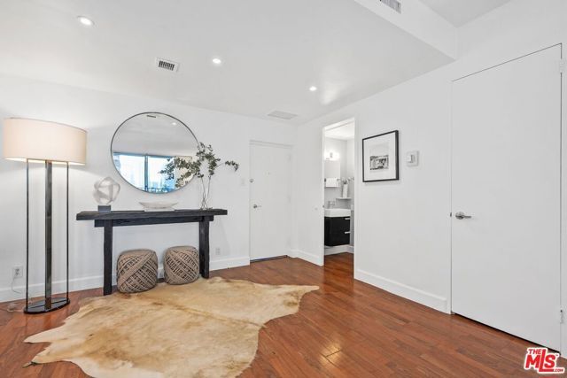10433 Wilshire Boulevard 602, Los Angeles, CA 90024