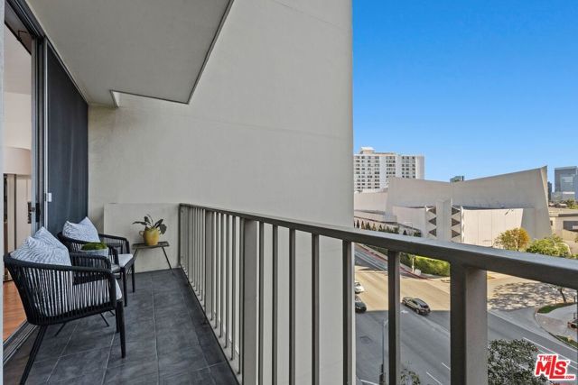 10433 Wilshire Boulevard 602, Los Angeles, CA 90024
