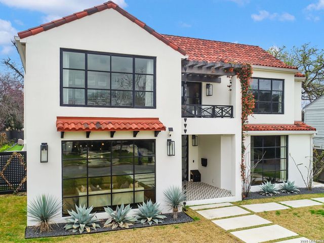 116 Canterbury Hill, San Antonio, TX 78209