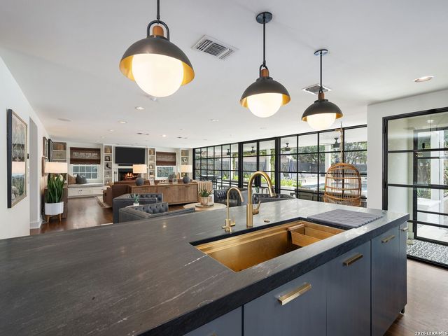 116 Canterbury Hill, San Antonio, TX 78209