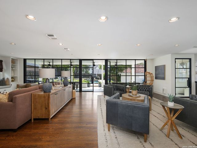 116 Canterbury Hill, San Antonio, TX 78209