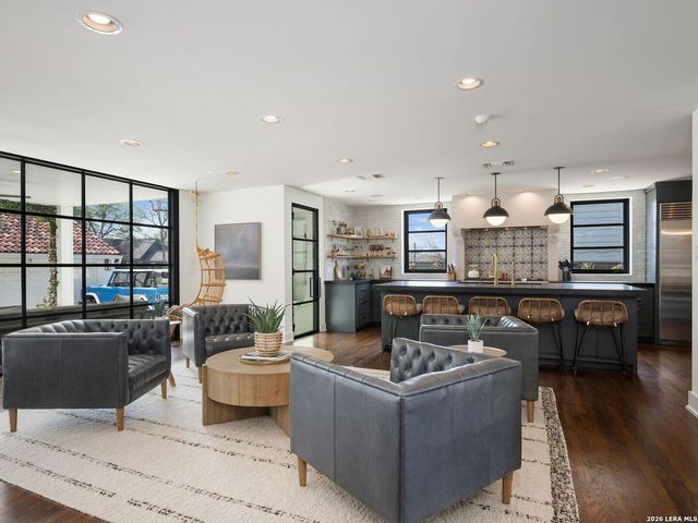 116 Canterbury Hill, San Antonio, TX 78209