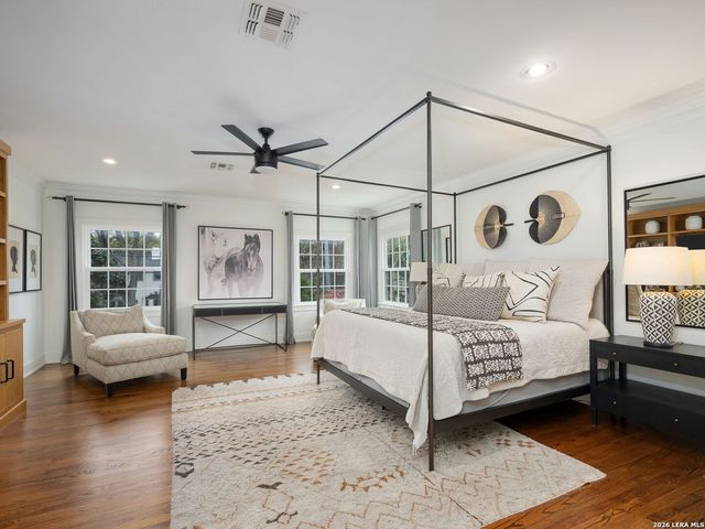 116 Canterbury Hill, San Antonio, TX 78209