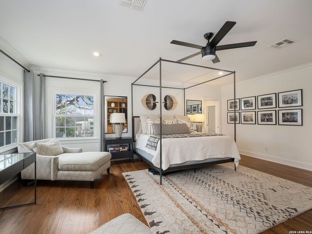 116 Canterbury Hill, San Antonio, TX 78209