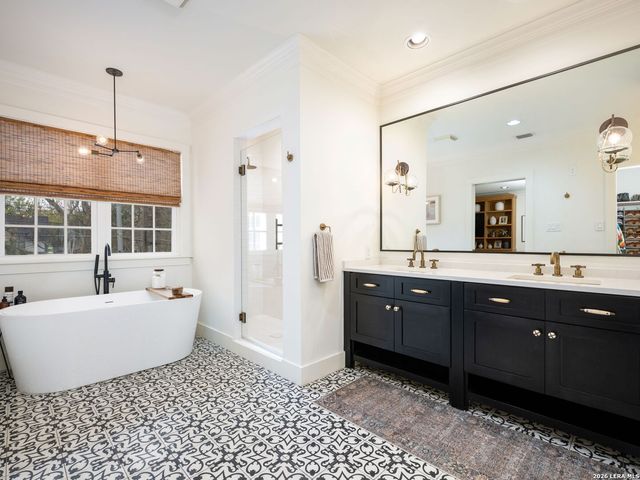 116 Canterbury Hill, San Antonio, TX 78209