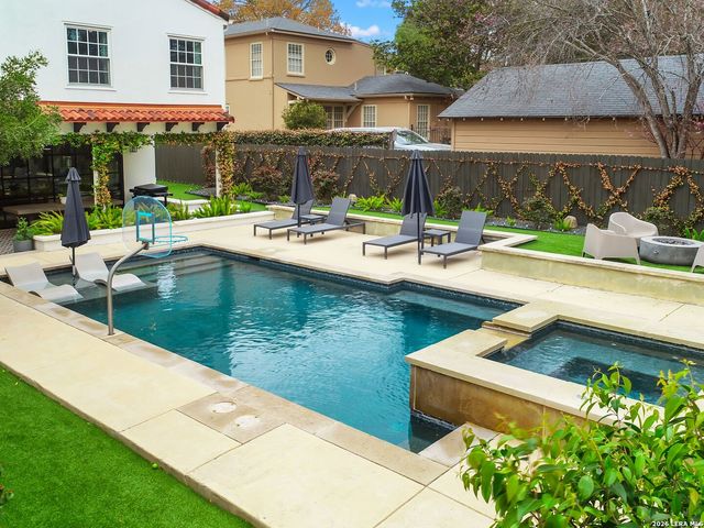 116 Canterbury Hill, San Antonio, TX 78209