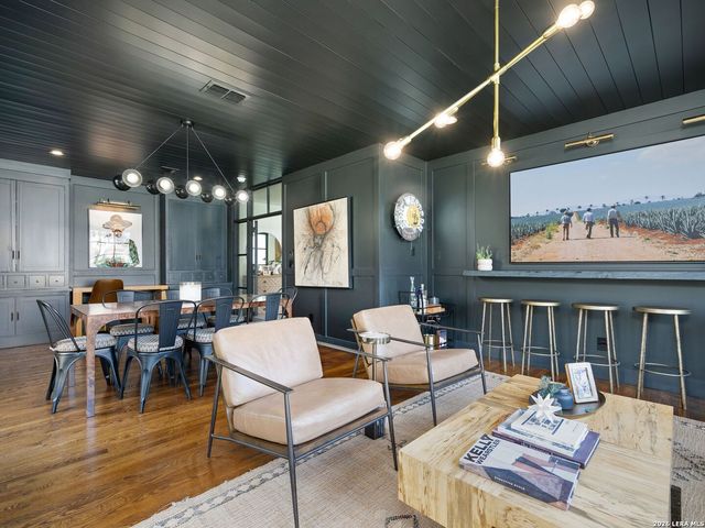 116 Canterbury Hill, San Antonio, TX 78209