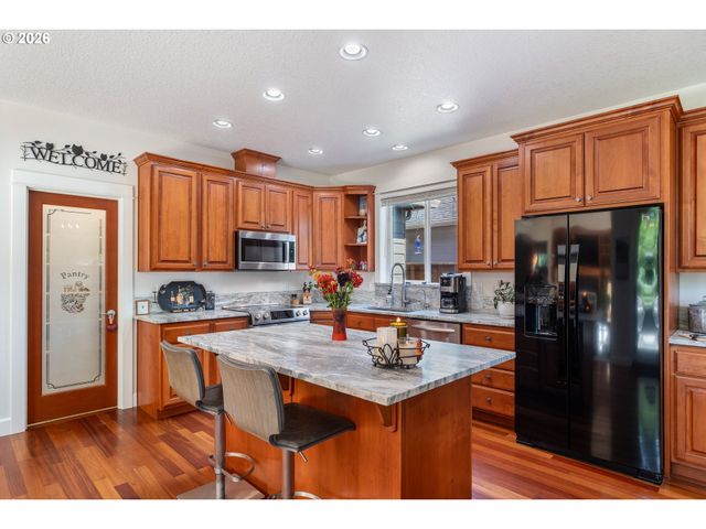 18001 Ne 25TH St, Vancouver, WA 98684