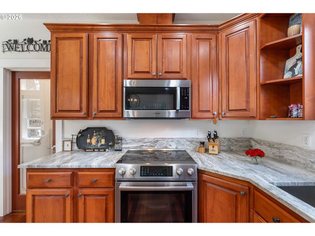 18001 Ne 25TH St, Vancouver, WA 98684
