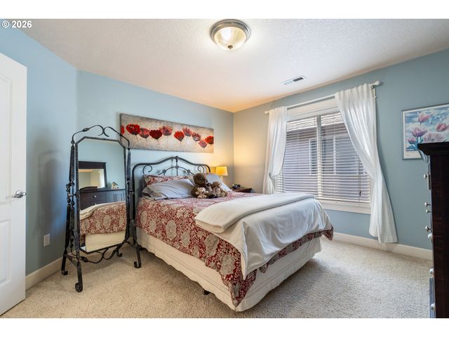 18001 Ne 25TH St, Vancouver, WA 98684