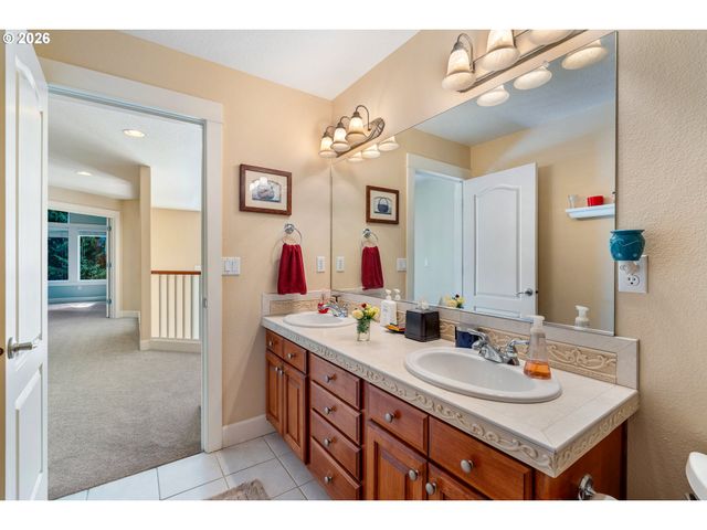 18001 Ne 25TH St, Vancouver, WA 98684