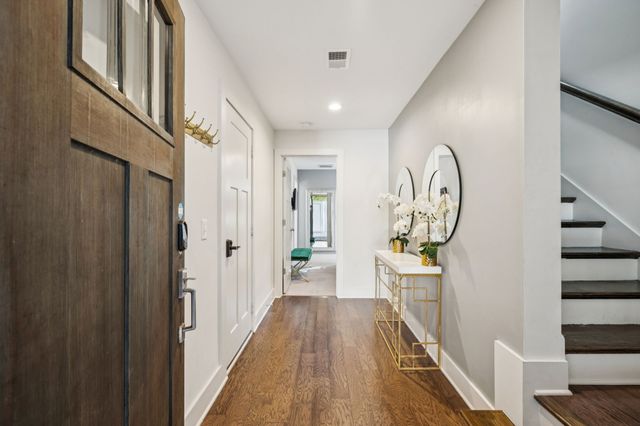 2021 Beech Ave Unit 7, Nashville, TN 37204