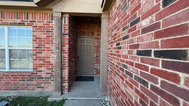 8411 Angus Drive, Justin, TX 76247