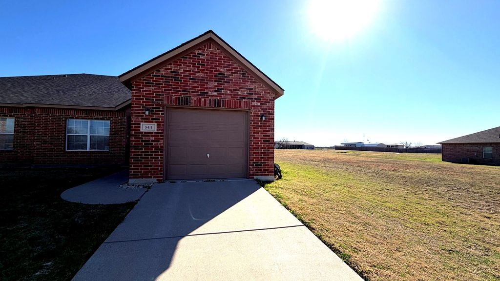 8411 Angus Drive, Justin, TX 76247