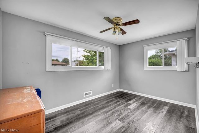 14291 Gallatin Boulevard, Brook Park, OH 44142