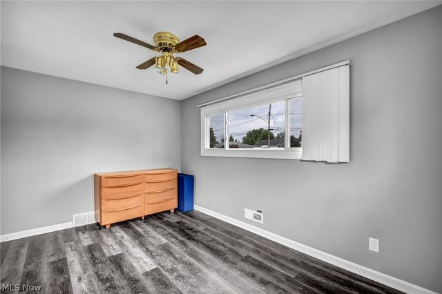 14291 Gallatin Boulevard, Brook Park, OH 44142