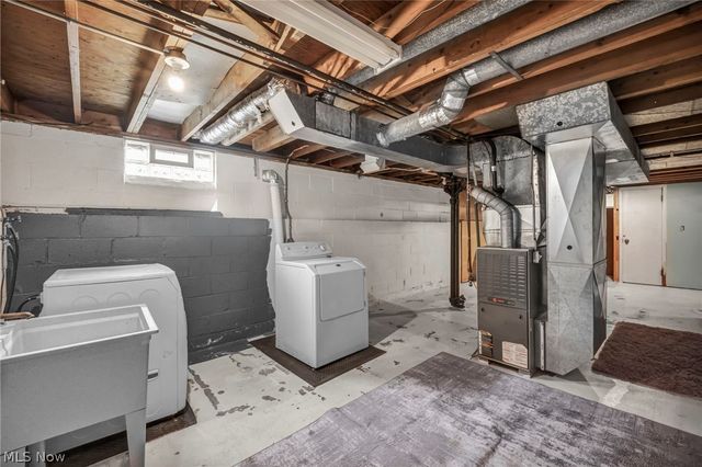 14291 Gallatin Boulevard, Brook Park, OH 44142