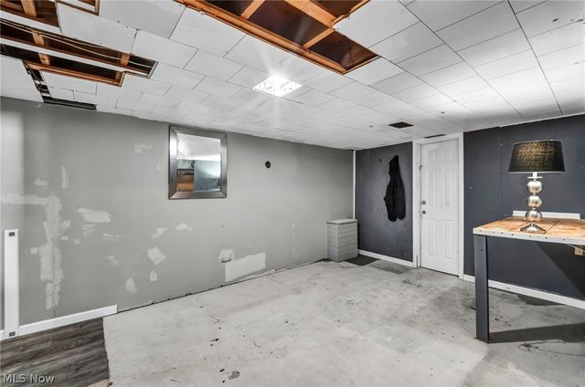 14291 Gallatin Boulevard, Brook Park, OH 44142