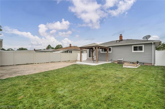14291 Gallatin Boulevard, Brook Park, OH 44142