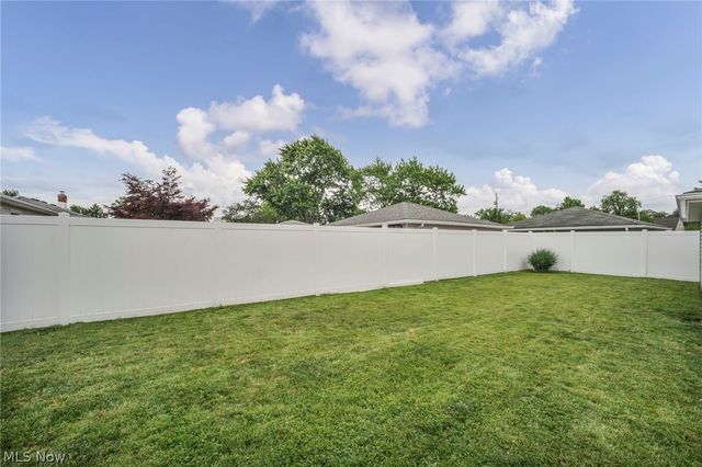 14291 Gallatin Boulevard, Brook Park, OH 44142