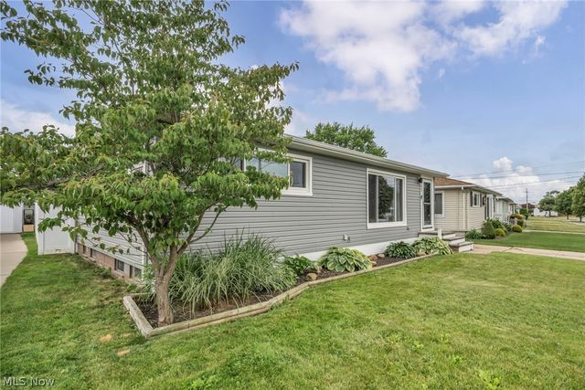 14291 Gallatin Boulevard, Brook Park, OH 44142